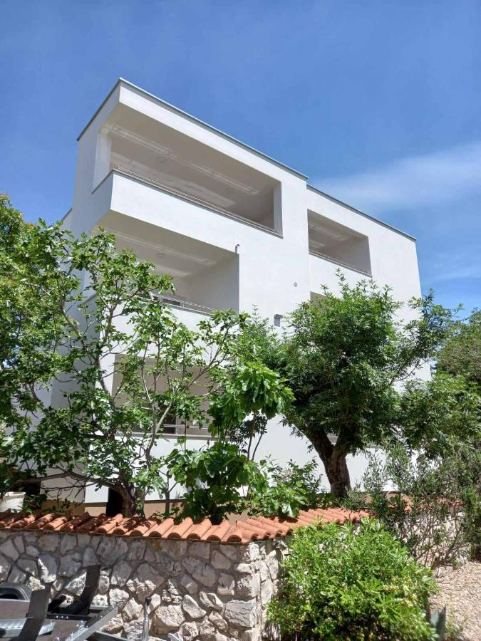 Garfild 1 Guest House Нови Винодолски Екстериор снимка